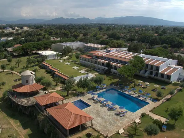 Pavlina Beach Hotel 4*, Νιφορέικα