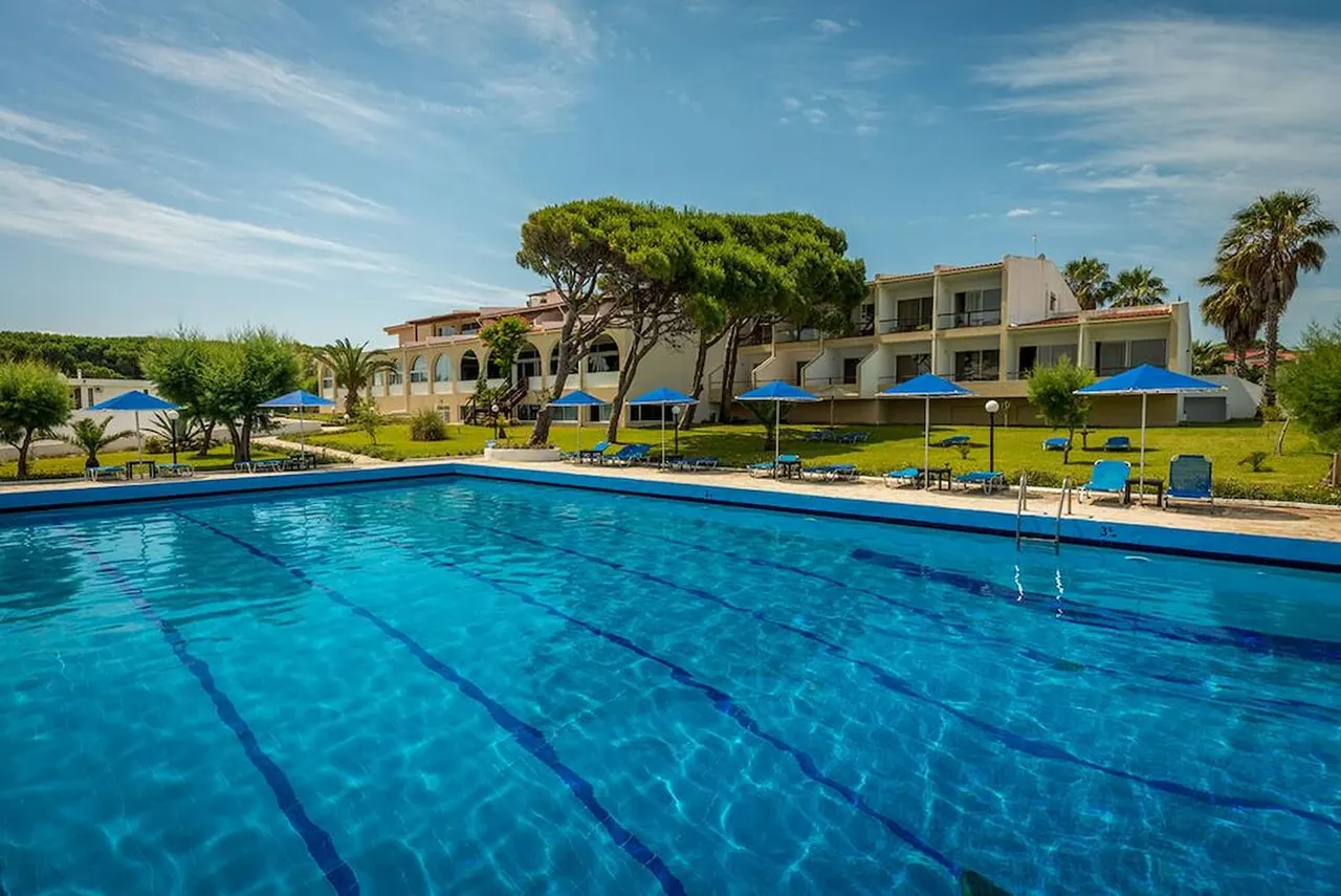Pavlina Beach Hotel 4*, Νιφορέικα