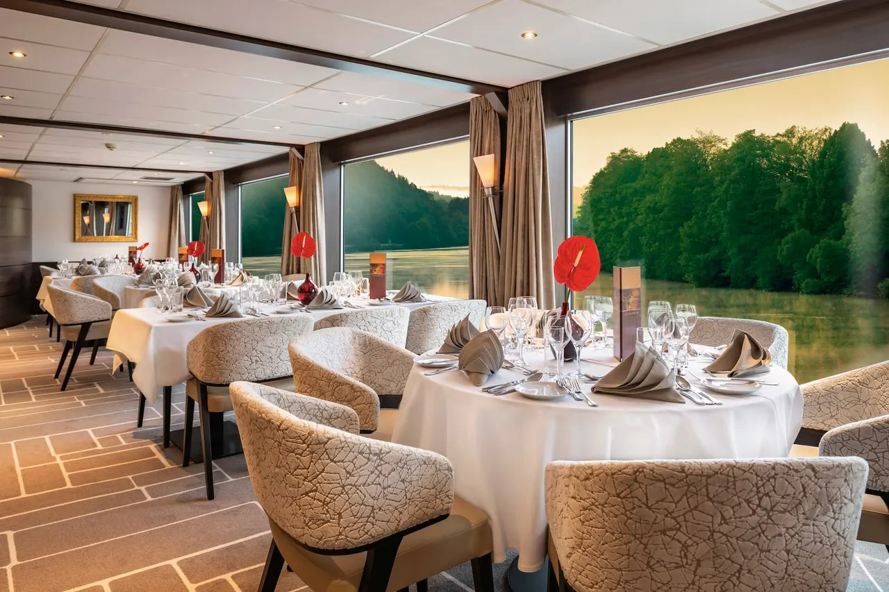 AMADEUS Brilliant, Restaurant