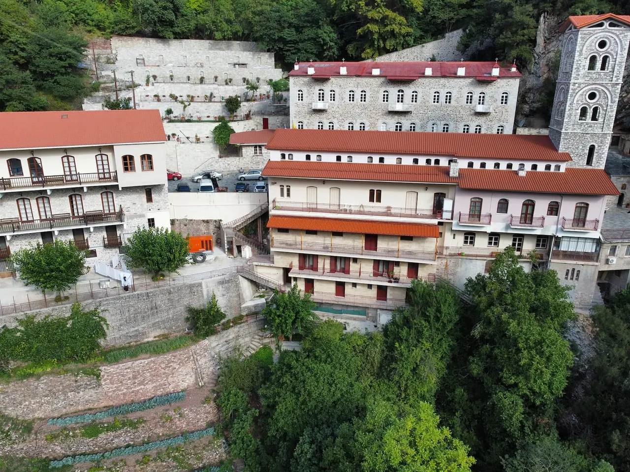 Ιερά Μονή Παναγίας Προυσιώτισσας, Καρπενήσι