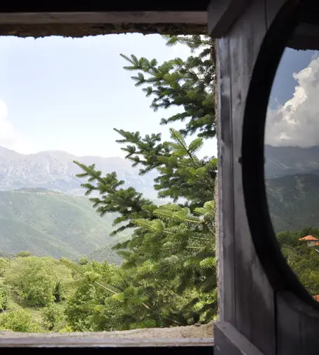 &Omicron;&delta;&iota;&kappa;ή &epsilon;&kappa;&delta;&rho;&omicron;&mu;ή &sigma;&epsilon; &Beta;ά&lambda;&iota;&alpha; &Kappa;ά&lambda;&nu;&tau;&alpha;, &eta; &zeta;&epsilon;&sigma;&tau;ή &kappa;&omicron;&iota;&lambda;ά&delta;&alpha; &tau;&eta;&sigmaf; &Pi;ί&nu;&delta;&omicron;&upsilon;