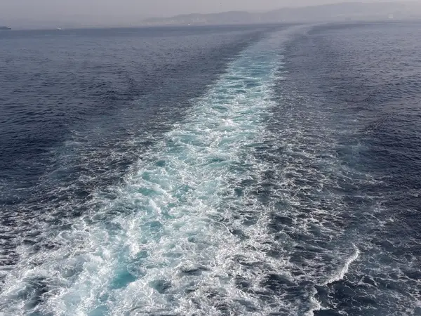 Αναχώρηση από Πειραιά