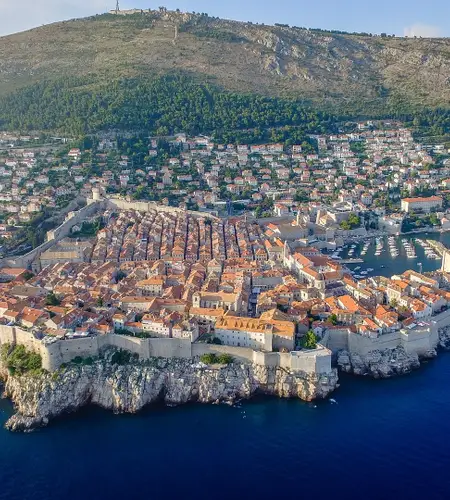 &Kappa;&rho;&omicron;&upsilon;&alpha;&zeta;&iota;έ&rho;&alpha; 7/8 &eta;&mu;έ&rho;&epsilon;&sigmaf; &Omicron;&nu;&epsilon;&iota;&rho;&epsilon;&mu;έ&nu;&eta; &Epsilon;&lambda;&lambda;ά&delta;&alpha; &Iota;&tau;&alpha;&lambda;ί&alpha; &Kappa;&rho;&omicron;&alpha;&tau;ί&alpha; &mu;&epsilon; Celestyal Cruises